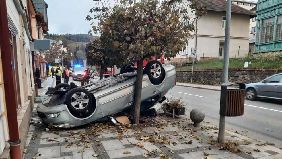 Dopravní nehoda v Luhačovicích (7)