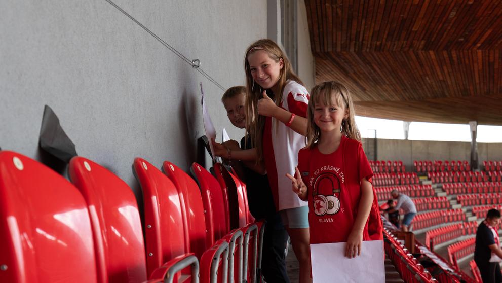 Děti se podílely na tvorbě chorea ve spolupráci se slávistickou Tribunou Sever