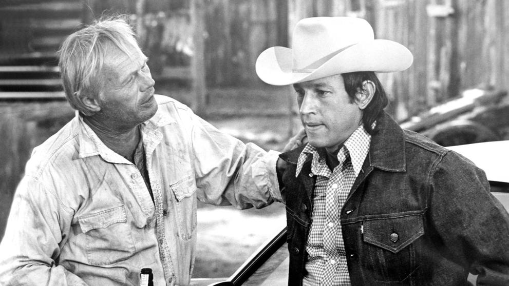 Richard Widmark a Frederic Forrest ve filmu Když legendy umírají 1972