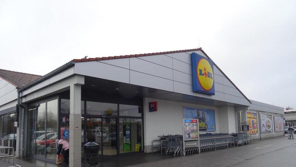 Uzavřená prodejna Lidl ve Vrchlabí