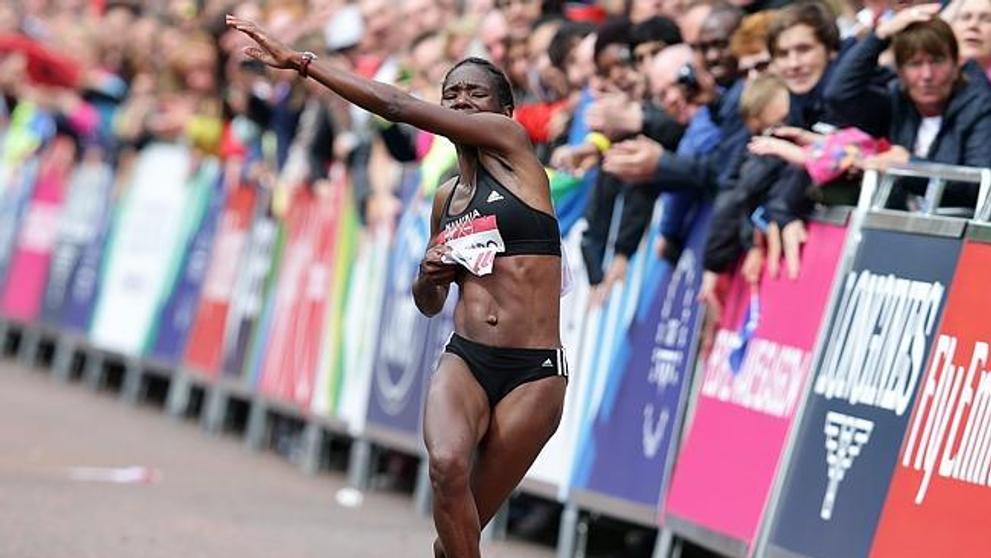Beata Naigambová a její maratonský kolaps
