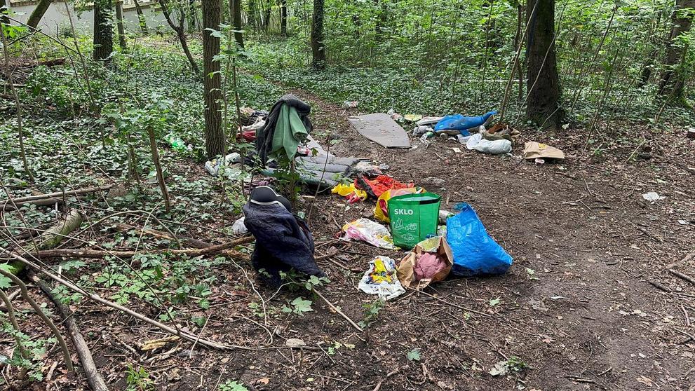 Pohřešovaného policistu našli mrtvého. Opodál ležela i mrtvola ženy (2)