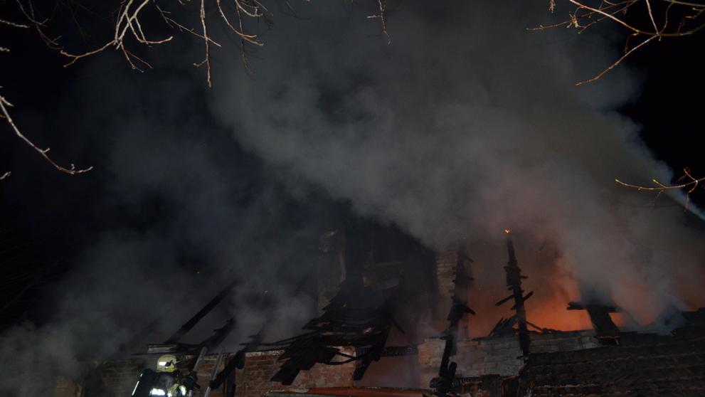 Nešťastná náhoda připravila důchodce o dům, který asi budou muset zbourat
