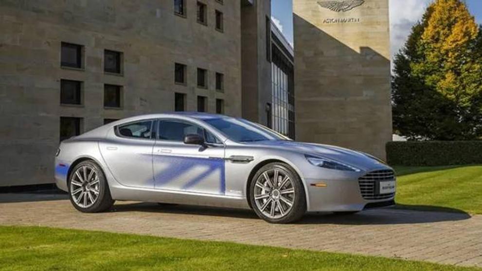 Aston martin RapidE Concept - 15