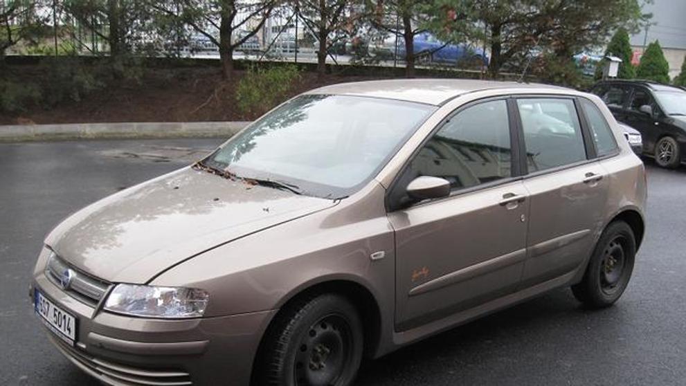 Vozidla dražená exekutory 13. prosince - 12