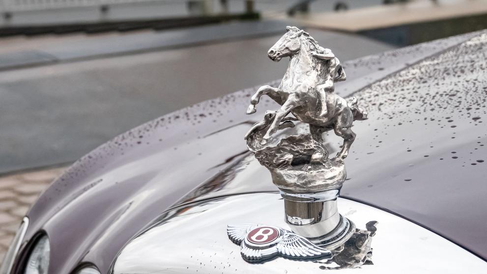 Bentley State Limousine