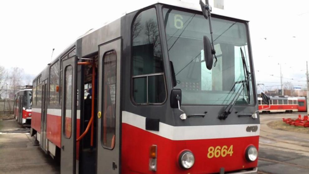 Prodej majetku Dopravního podniku hlavního města Prahy - Tramvaj T6A5