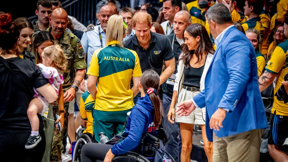 Princ Harry a vévodkyně Meghan na basketbalovém utkání, 13. 9. 2023 Německo, Düsseldorf (2)