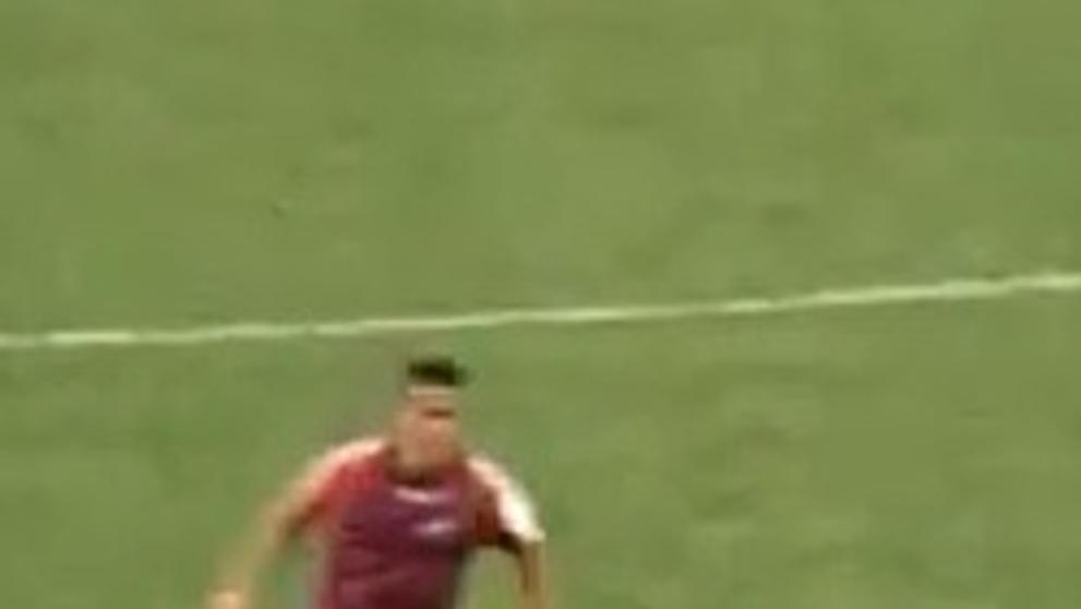 Ákos Szarka a faul na Tomáše Kóňu - 4