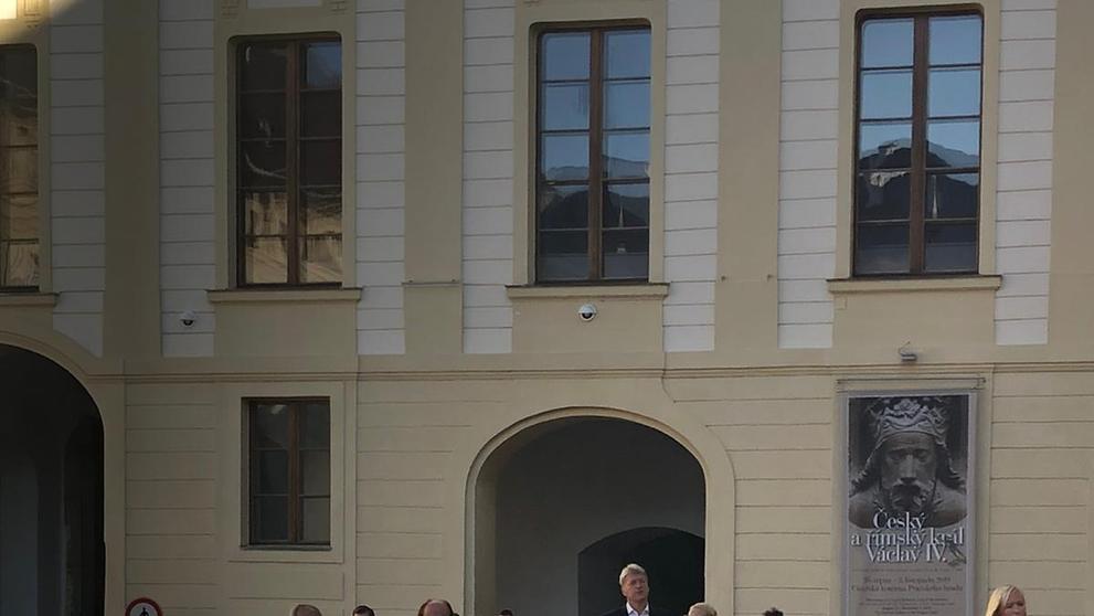 Lidé přicházejí na zádušní mši za Karla Gotta - 1