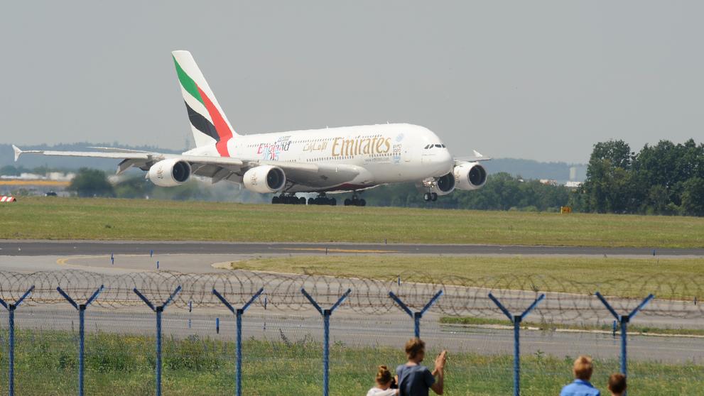 Přílet Airbusu A380 do Prahy - 1