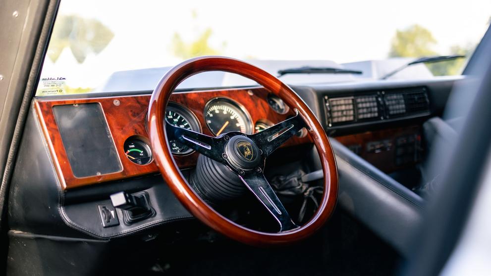 Lamborghini LM002 ve speciální úpravě