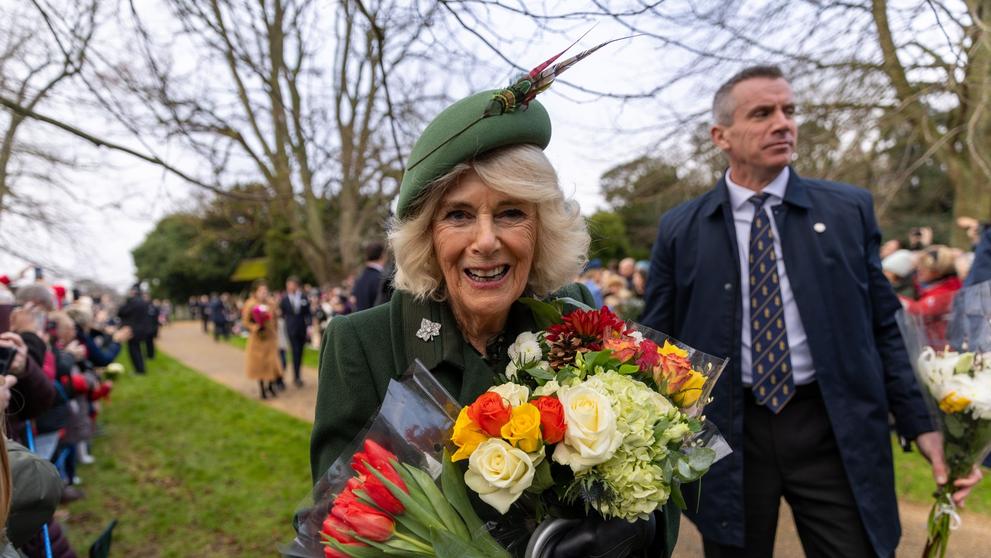 Královna Camilla, 25. 12. 2024 Vánoční procházka do kostela v Sandringhamu