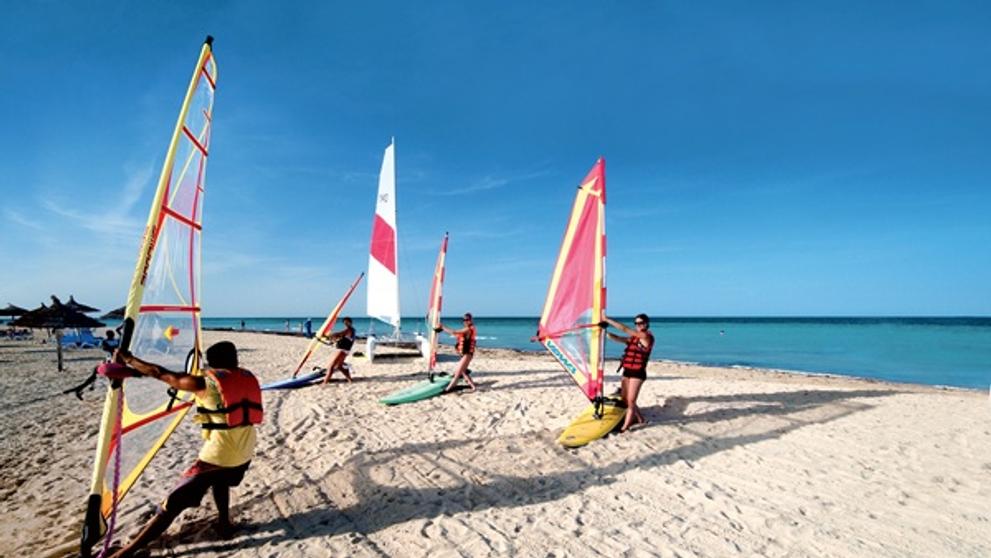 Calimera-Yati-Beach-01