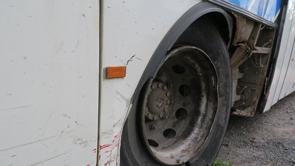 Mladík boural v odcizeném autobusu - 7