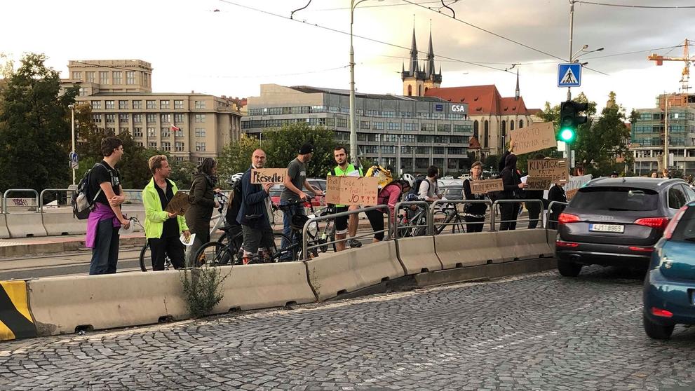 Demonstrace cykloaktivistů na magistrále v Praze - 7
