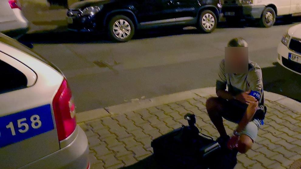 Muž z Plzně se udusil vlastní vahou - 4