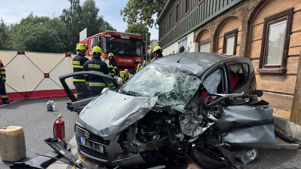Vážná dopravní nehoda ve Varnsdorfu na Děčínsku