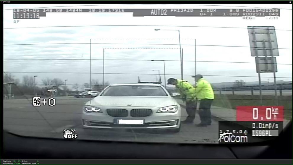 BMW se řítilo rychlostí 212 km/h - 1