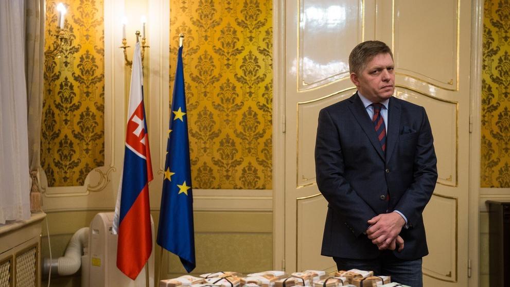 Milión Eur, které premiér Robert Fico slíbil za relevantní informáce k vyšetřování případu vraždy Jána Kuciaka - 1