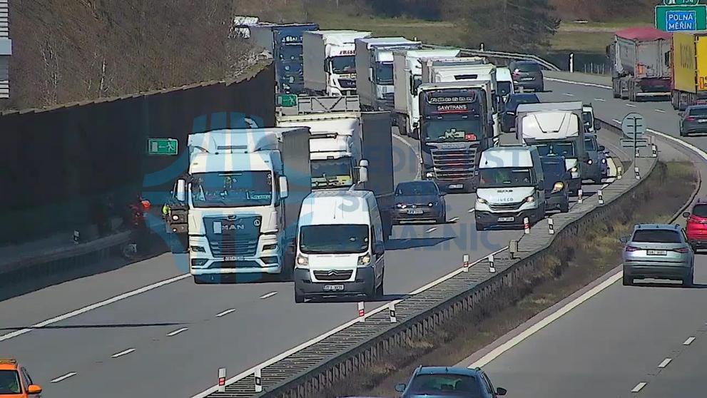 Dopravní nehoda na D1, 134 km ve směru na Brno (5)