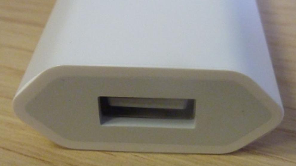 USB nabíječka OEM pro iPhone (3)