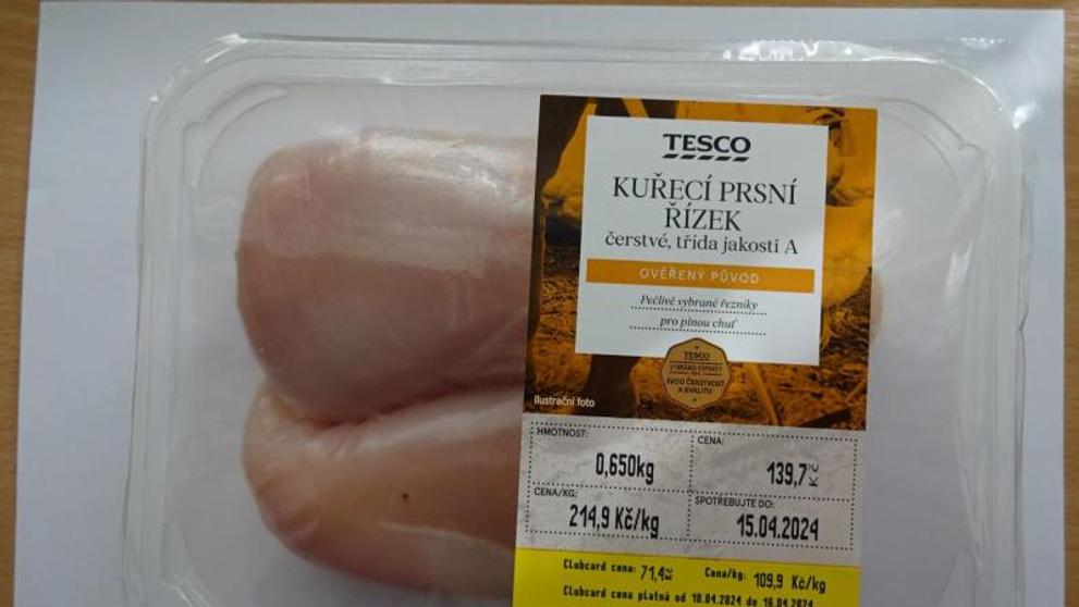 Kuřecí prsní řízky s bakterií způsobující salmonelózu (2)