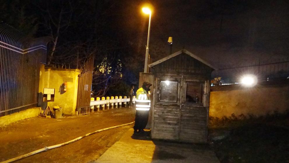 Na hašení dohlížel kromě policistů americký voják