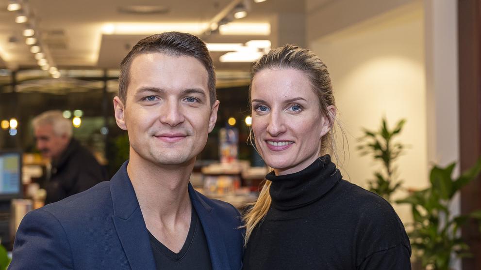Viktor Vincze, Adela Vinzeová