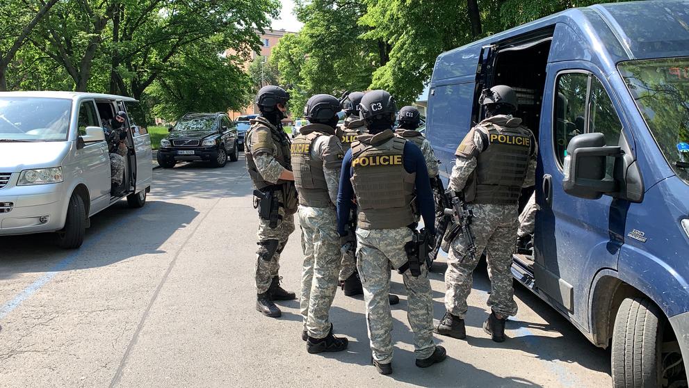 Zásah policistů na Praze 6 - 2