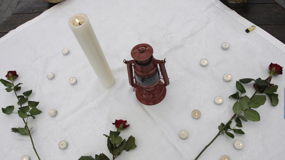 Pietní akce za oběti Studénky na Hlavním nádraží v Praze