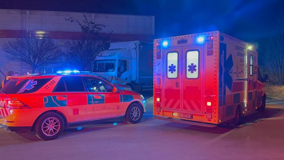 Policie postřelila agresivní muže v Praze