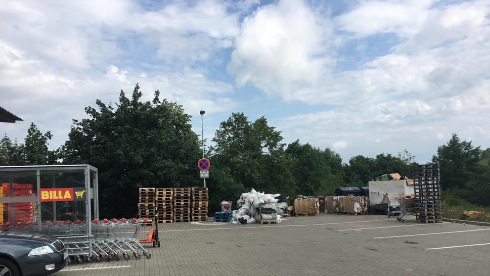 Billa v Dolních Chabrech a špatné skladování - 1