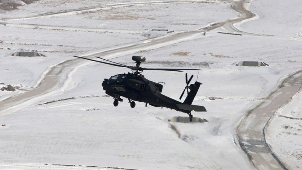 Vrtulník AH-64 Apache - 1