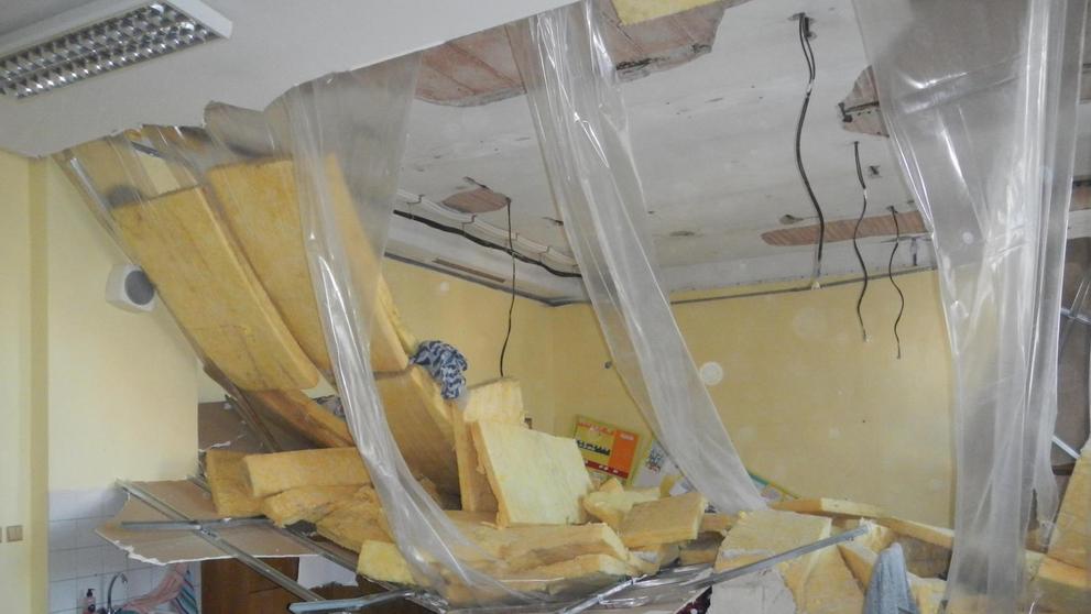 Ve škole se zřítila střecha - 3