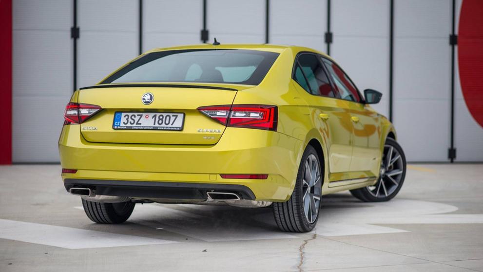 Škoda Superb - 18