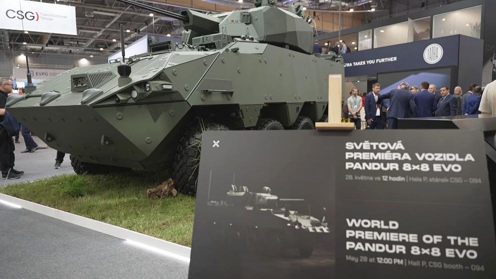 Vojenské vozidlo pandur 8x8 EVO
