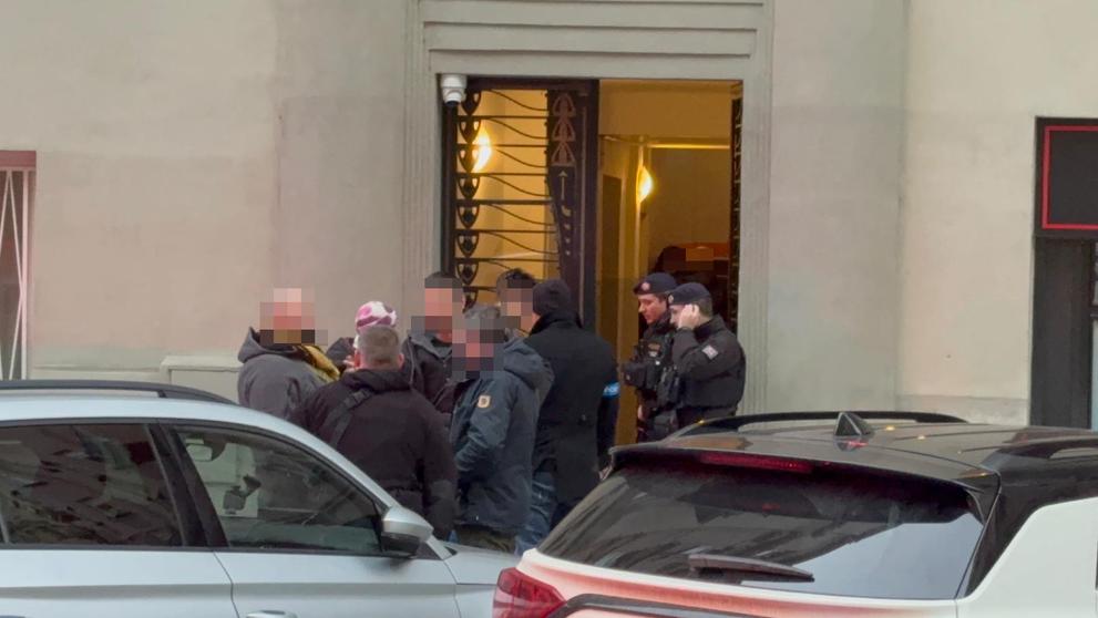 Pád muže z okna v pražské Gorazdově ulici