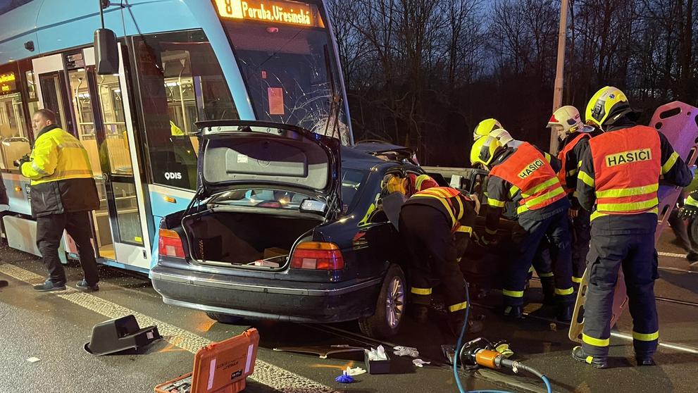 Tragická dopravní nehoda v Ostravě-Zábřehu (1)