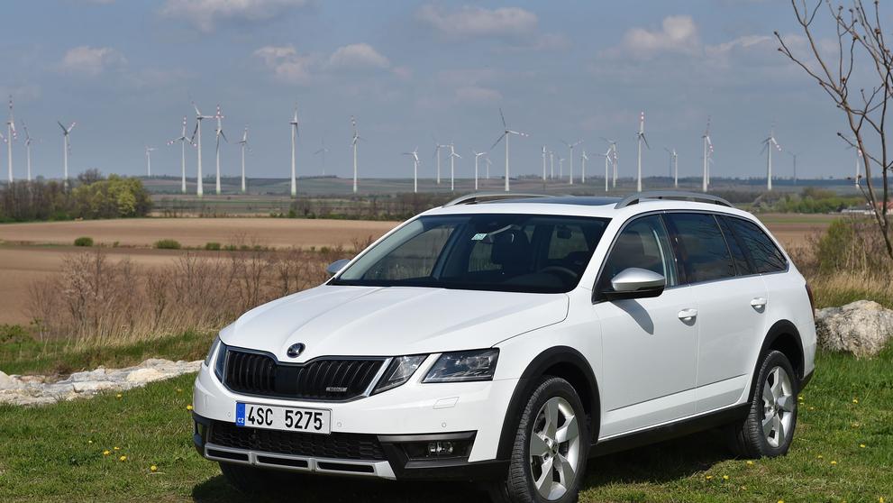 Škoda Octavia Scout - 13
