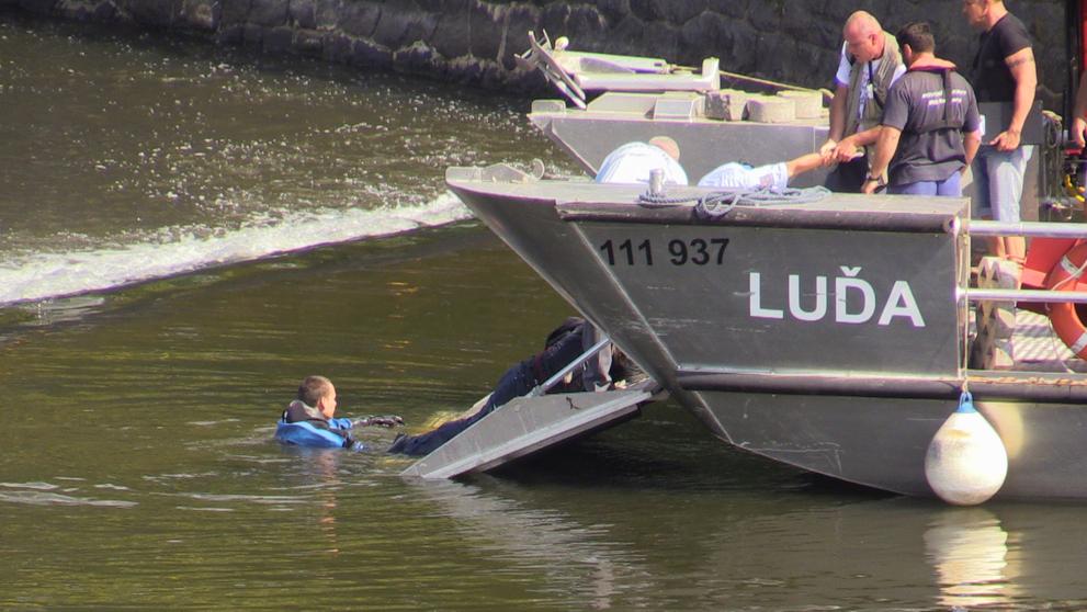 Mrtvola u Mánesu - 3