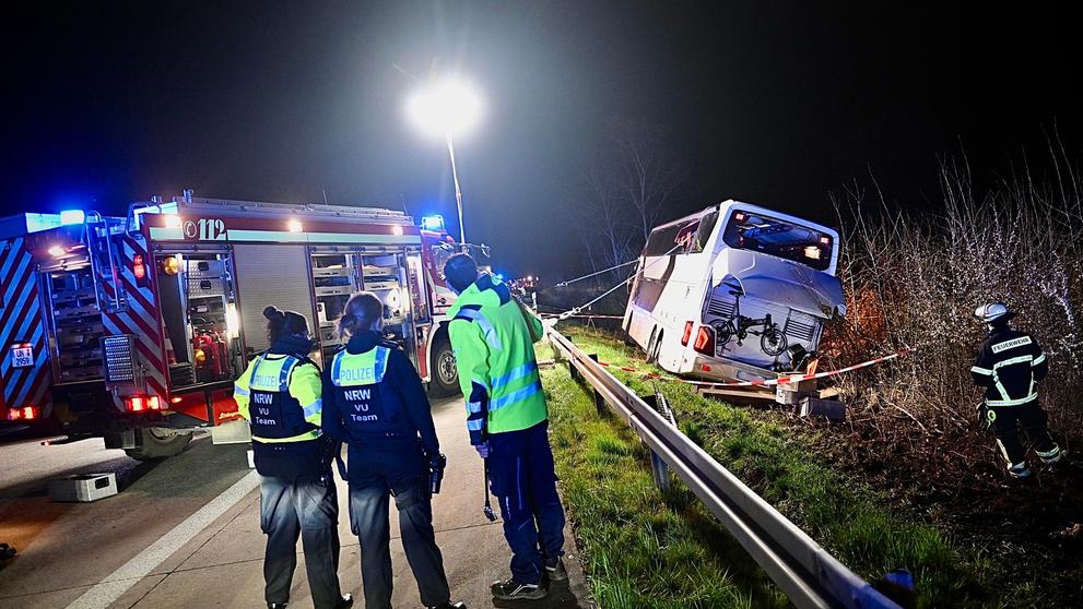 Nehoda autobusu v Německu