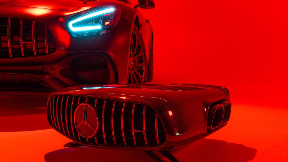 Reproduktor vyrobený ve stylu Mercedes-AMG GT