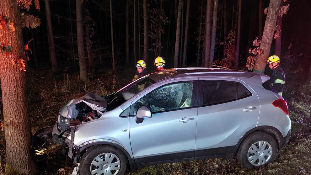 Vážná dopravní nehoda ve Srubech v Pardubickém kraji (2)