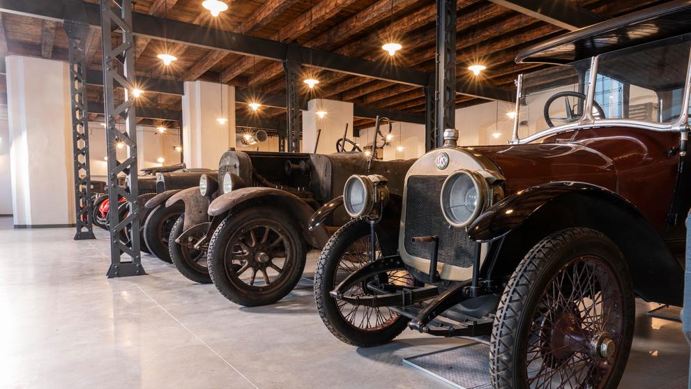 Unikátní historické vozy v nové expozici Škoda Muzea