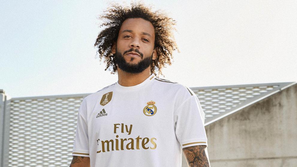 Fotbalisté Realu Madrid a nové dresy 2