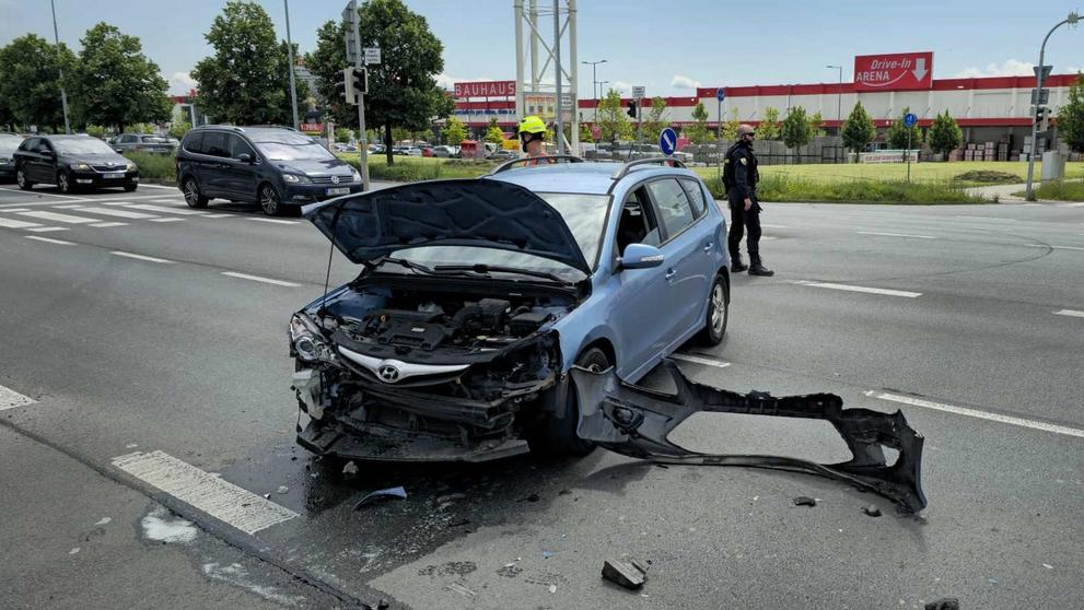 Vážná dopravní nehoda v Plzni na Borech (2)