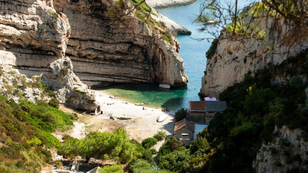 Nejkrásnější pláže v Chorvatsku - Stiniva, Vis