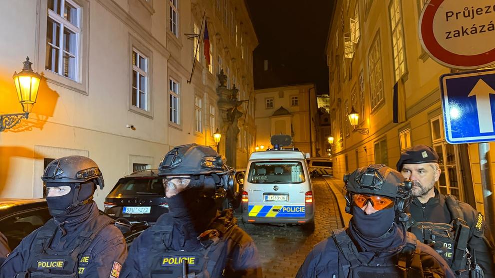 Demonstrace před sněmovnou