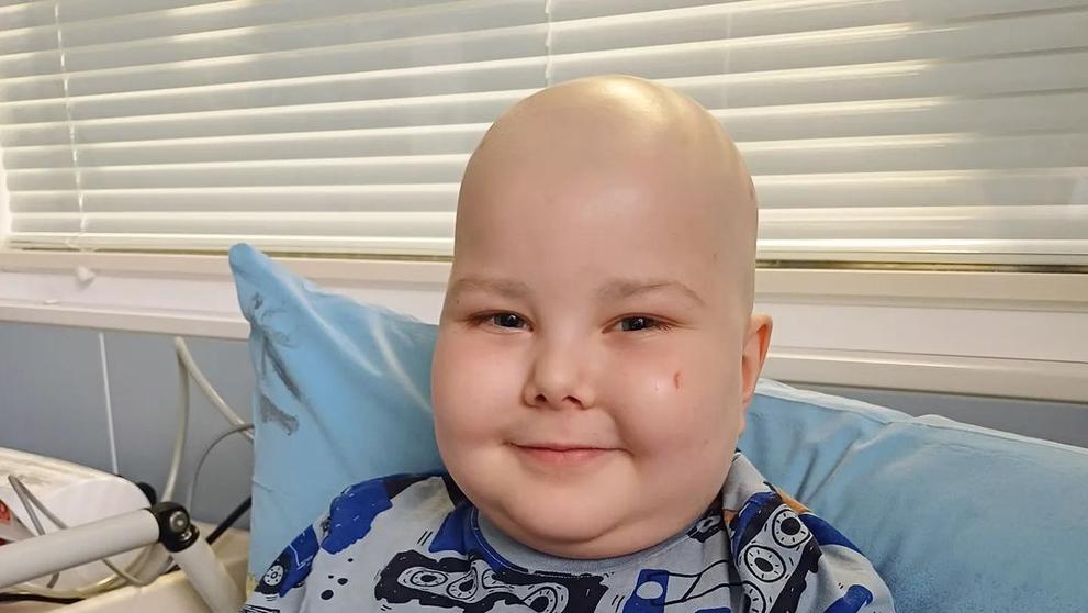 Malý Artur trpí vzácným HLH syndromem (5)